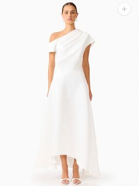 NWT Elliatt Marissa One Shoulder Gown